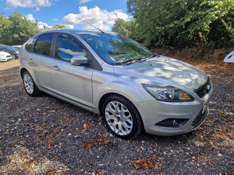 View FORD FOCUS 1.6 TDCi DPF Zetec 5dr