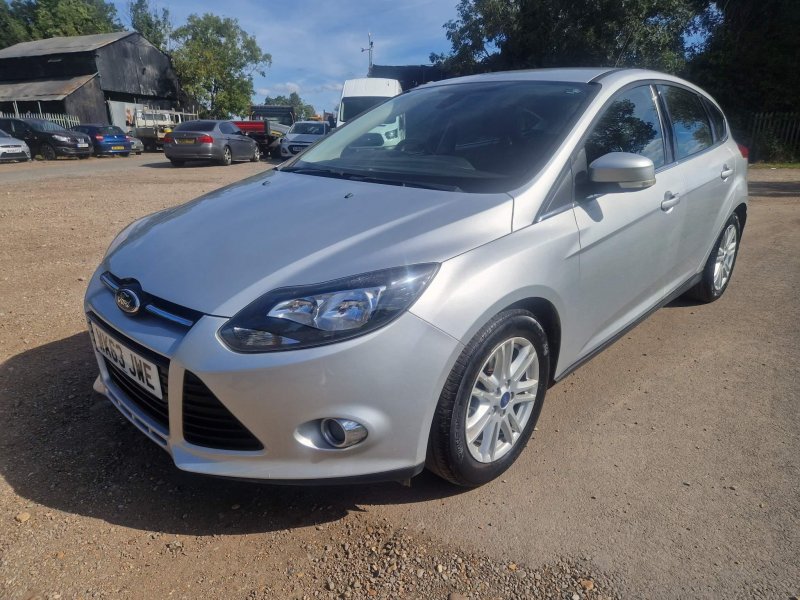 FORD FOCUS