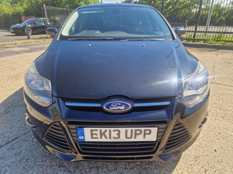 View FORD FOCUS 1.0T EcoBoost Zetec Euro 5 (s/s) 5dr