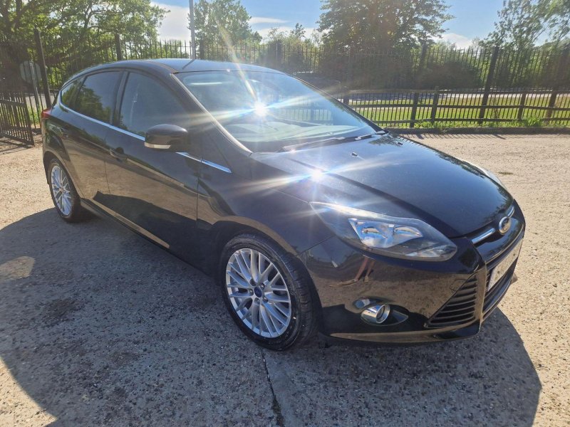 View FORD FOCUS 1.0T EcoBoost Zetec Euro 5 (s/s) 5dr