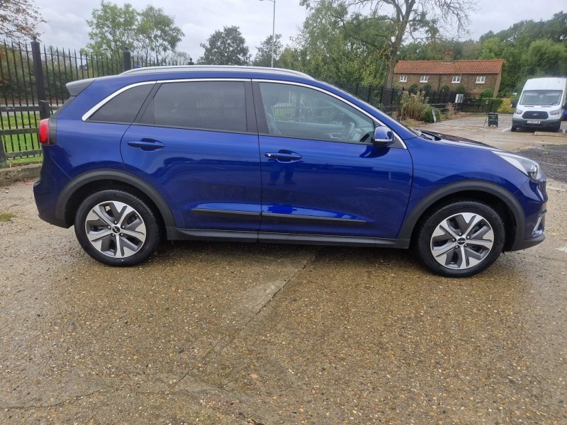 KIA NIRO