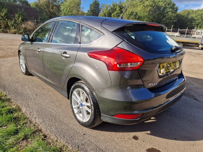 FORD FOCUS