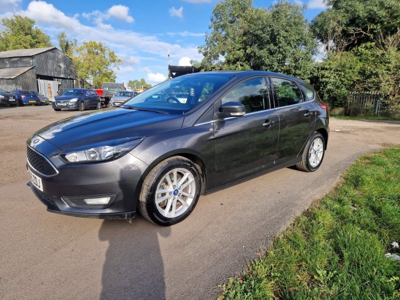 FORD FOCUS