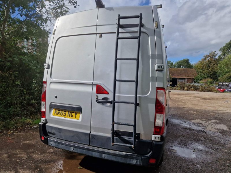 VAUXHALL MOVANO