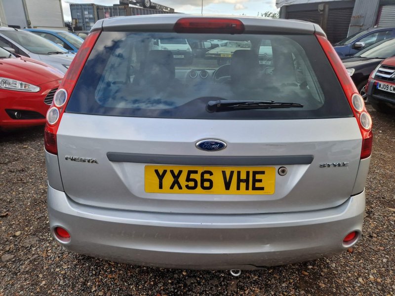 FORD FIESTA