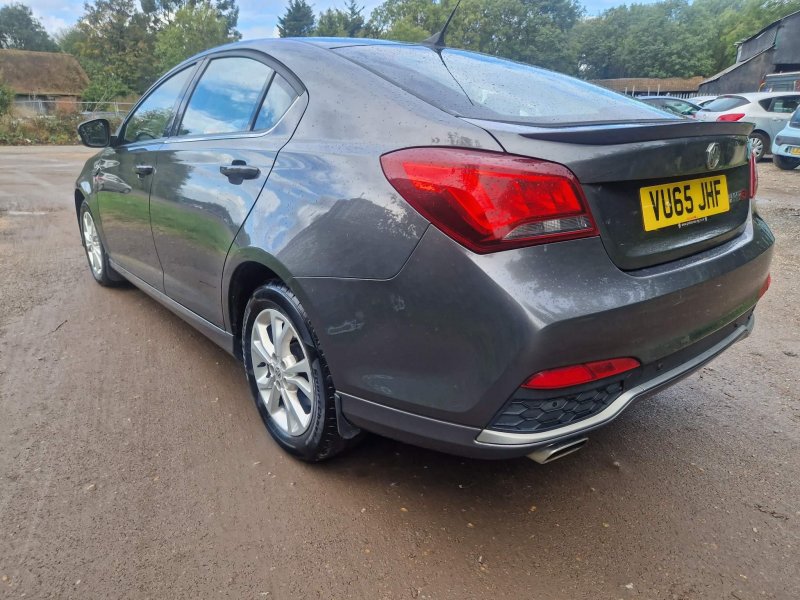 View MG MG6 1.9 DTi Tech TS Euro 5 (s/s) 5dr