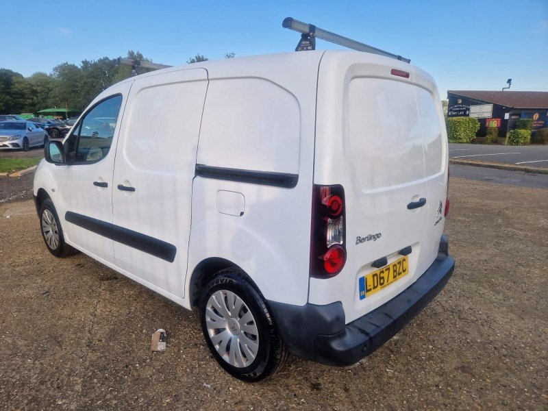 View CITROEN BERLINGO 1.6 BlueHDi 625 Enterprise L1 5dr