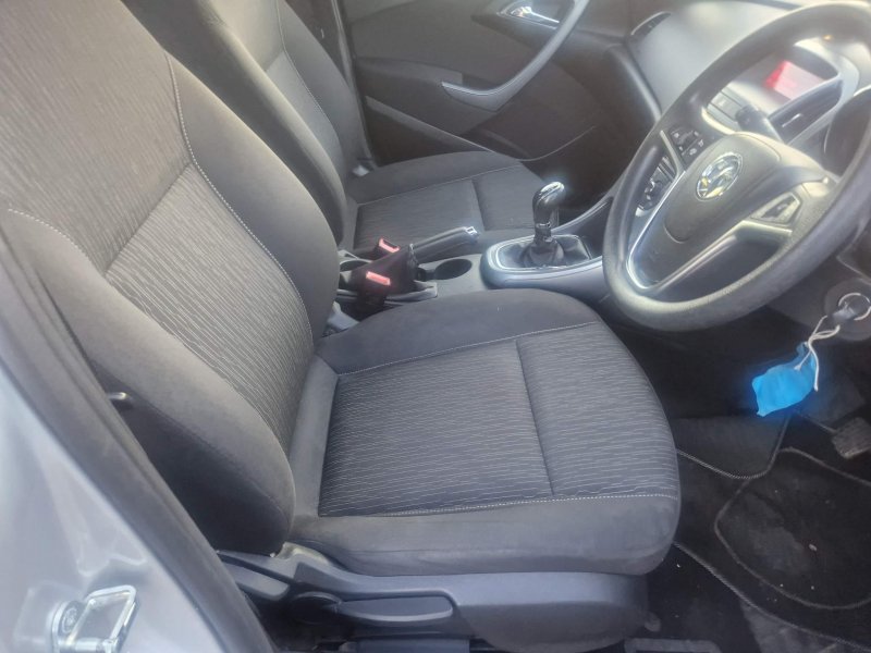 VAUXHALL ASTRA