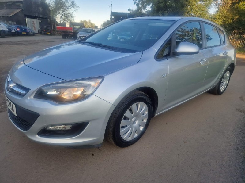 VAUXHALL ASTRA