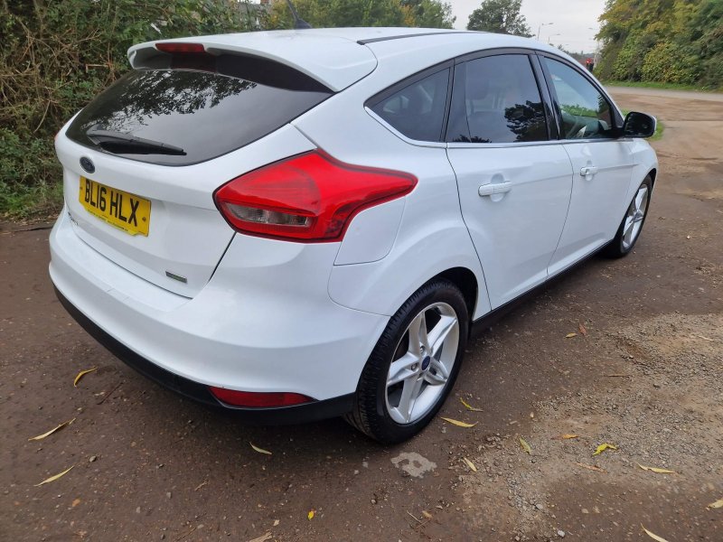 FORD FOCUS