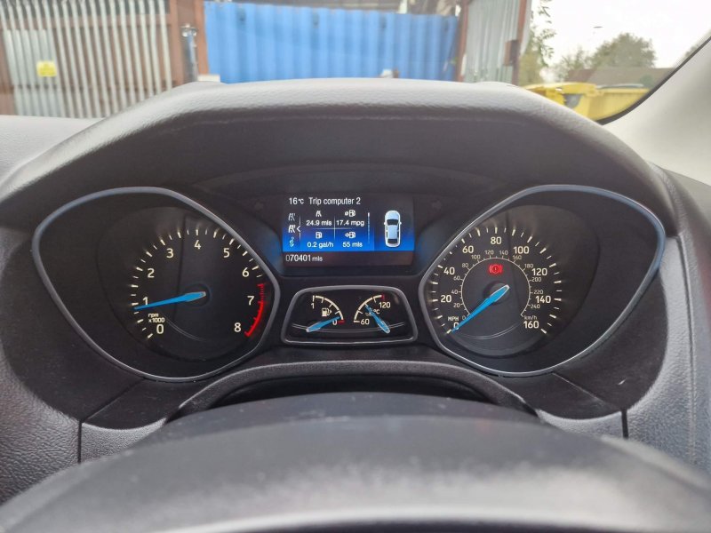 FORD FOCUS