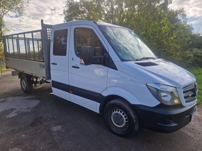 View MERCEDES-BENZ SPRINTER 2.1 313 CDI RWD L2 2dr