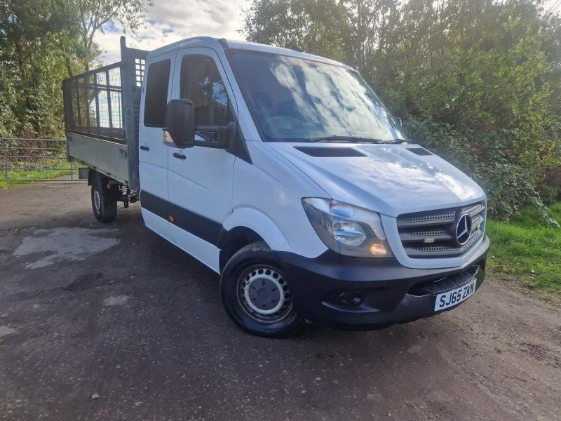 View MERCEDES-BENZ SPRINTER 2.1 313 CDI RWD L2 2dr