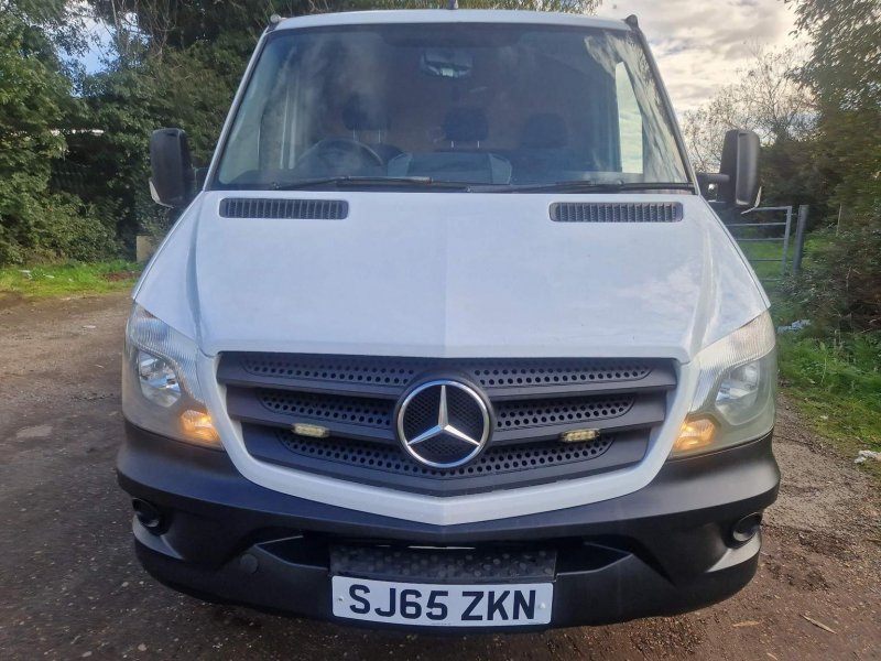 View MERCEDES-BENZ SPRINTER 2.1 313 CDI RWD L2 2dr