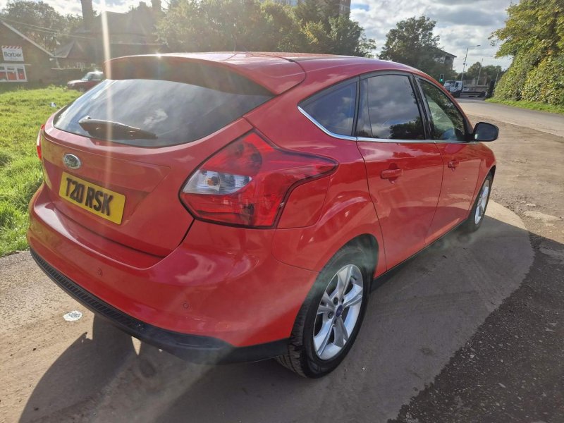 FORD FOCUS