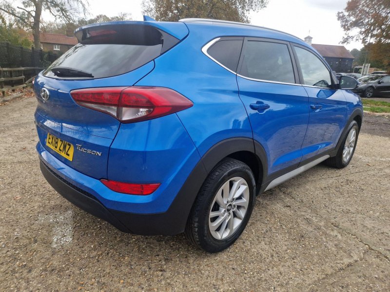 View HYUNDAI TUCSON 1.7 CRDi Blue Drive Premium Euro 6 (s/s) 5dr
