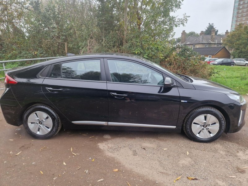 HYUNDAI IONIQ