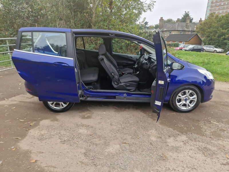 FORD B-MAX