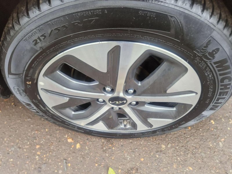 KIA NIRO