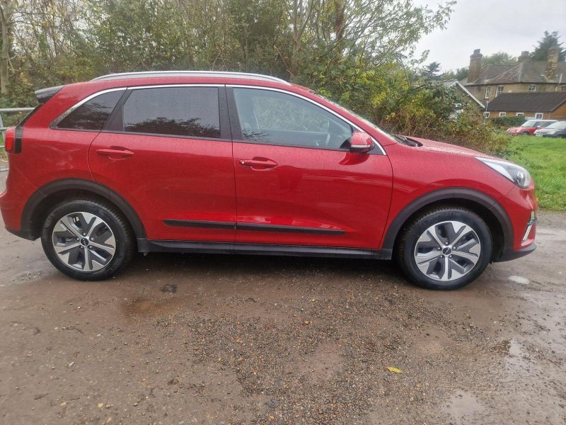 KIA NIRO