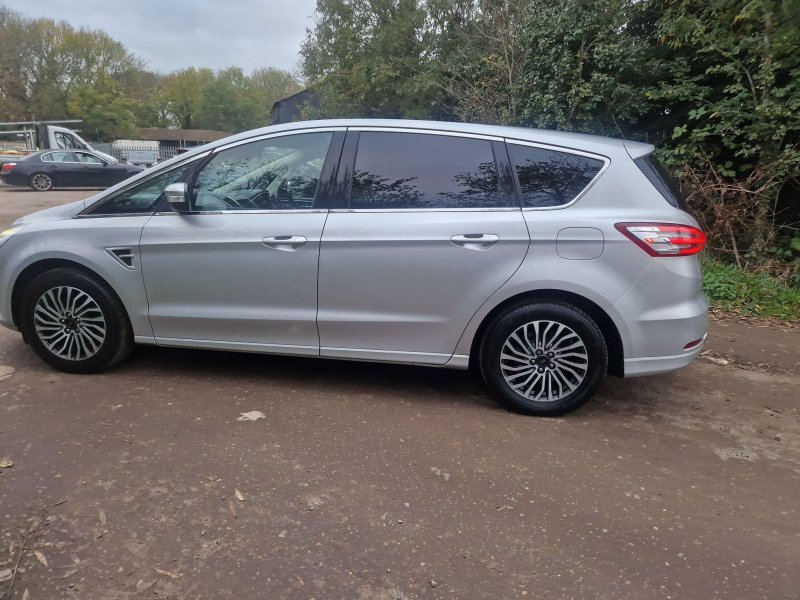 View FORD S-MAX 2.0 EcoBlue Titanium Euro 6 (s/s) 5dr