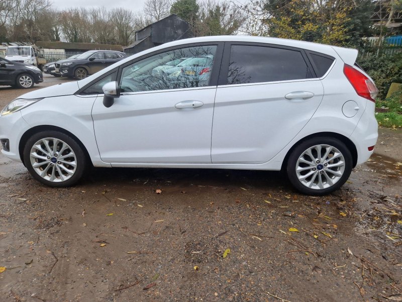 FORD FIESTA