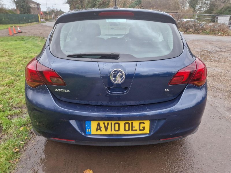 VAUXHALL ASTRA