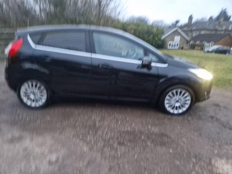 FORD FIESTA