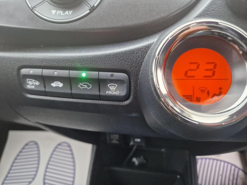 HONDA JAZZ