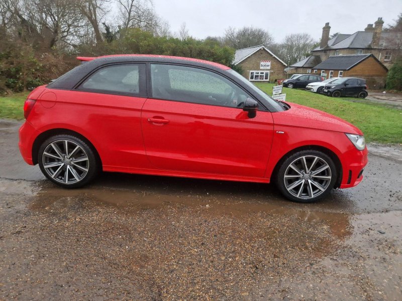 AUDI A1