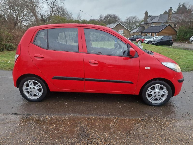 HYUNDAI I10