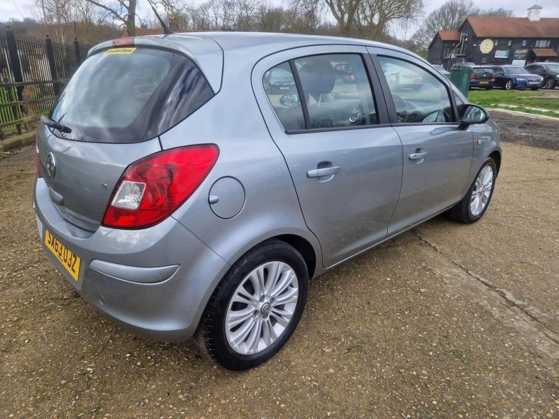 VAUXHALL CORSA