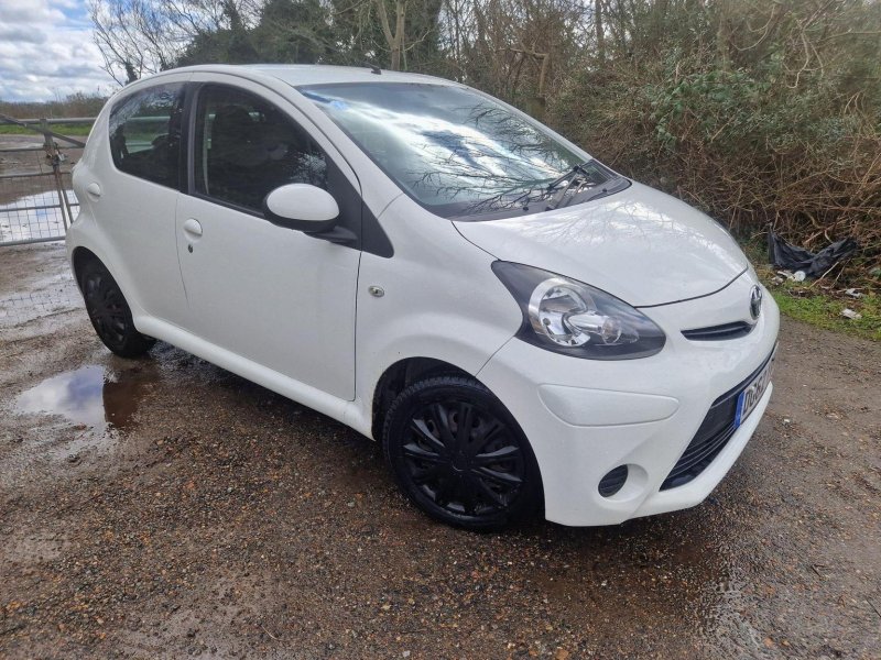 TOYOTA AYGO