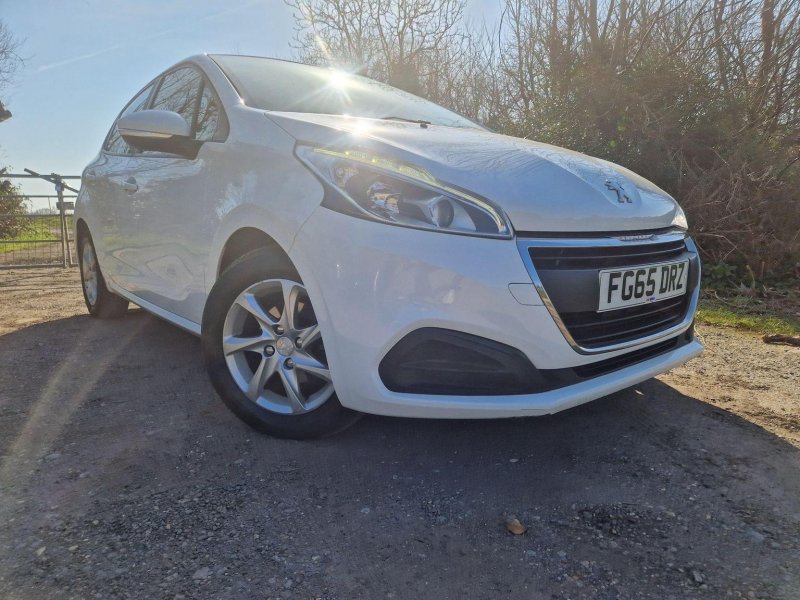 View PEUGEOT 208 1.2 PureTech Active Euro 6 5dr
