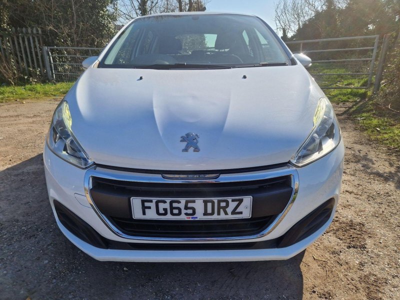 View PEUGEOT 208 1.2 PureTech Active Euro 6 5dr