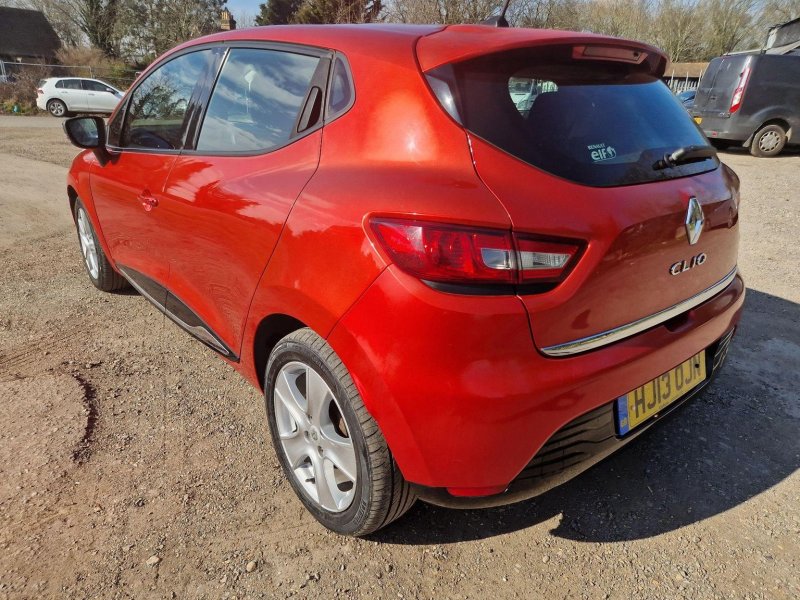 RENAULT CLIO