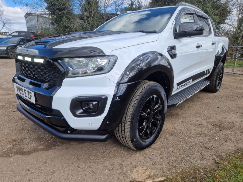 View FORD RANGER 3.2 TDCi Wildtrak Auto 4WD Euro 6 (s/s) 4dr
