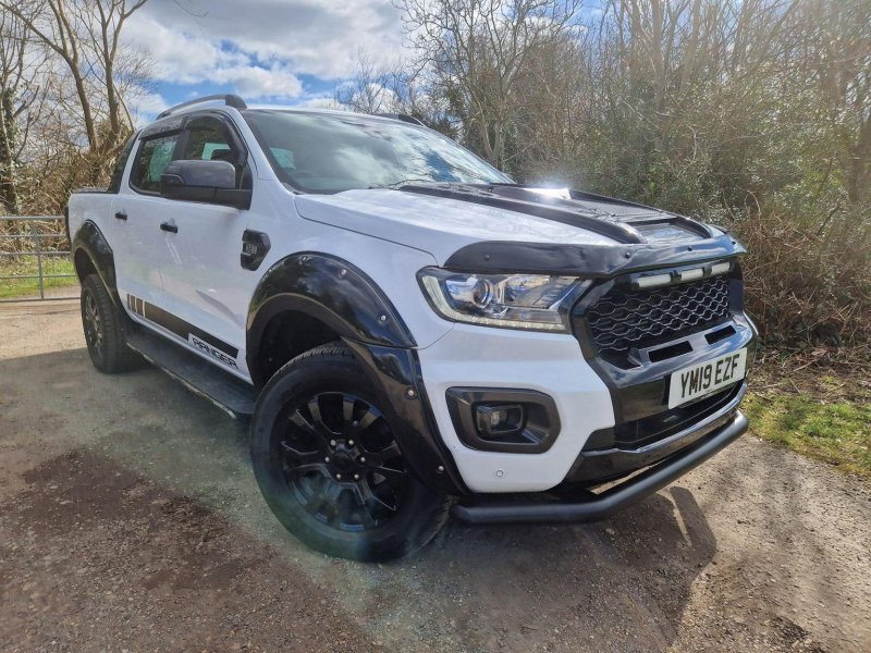 View FORD RANGER 3.2 TDCi Wildtrak Auto 4WD Euro 6 (s/s) 4dr