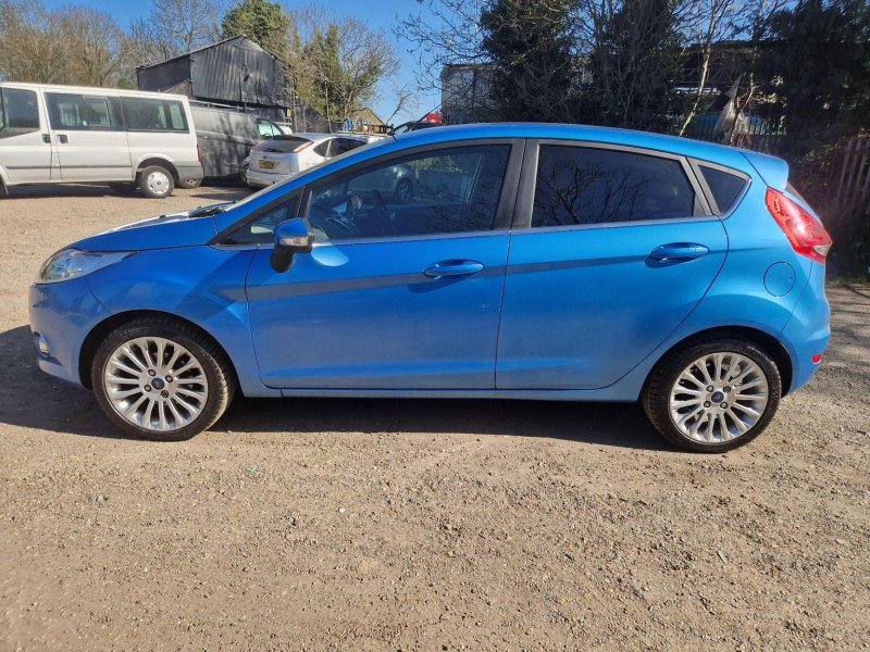 FORD FIESTA