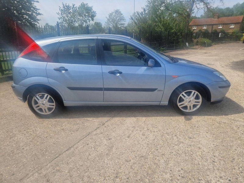 FORD FOCUS