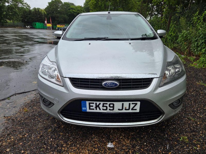 View FORD FOCUS 1.6 Titanium 5dr