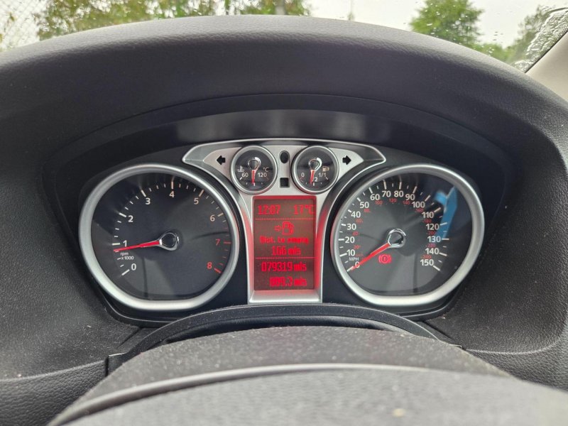 FORD FOCUS