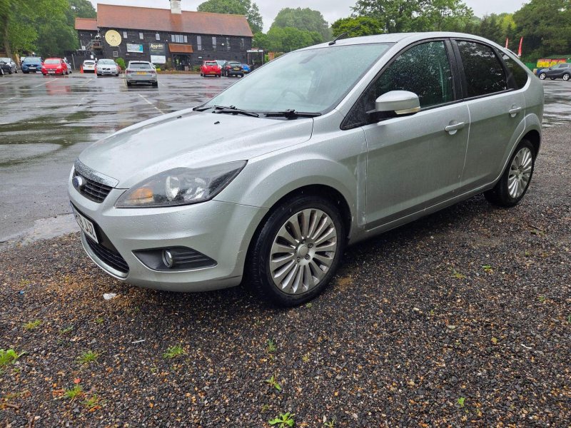 View FORD FOCUS 1.6 Titanium 5dr