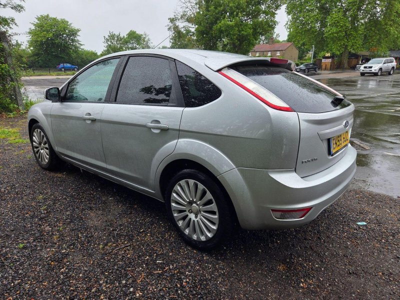 FORD FOCUS
