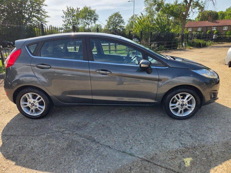FORD FIESTA