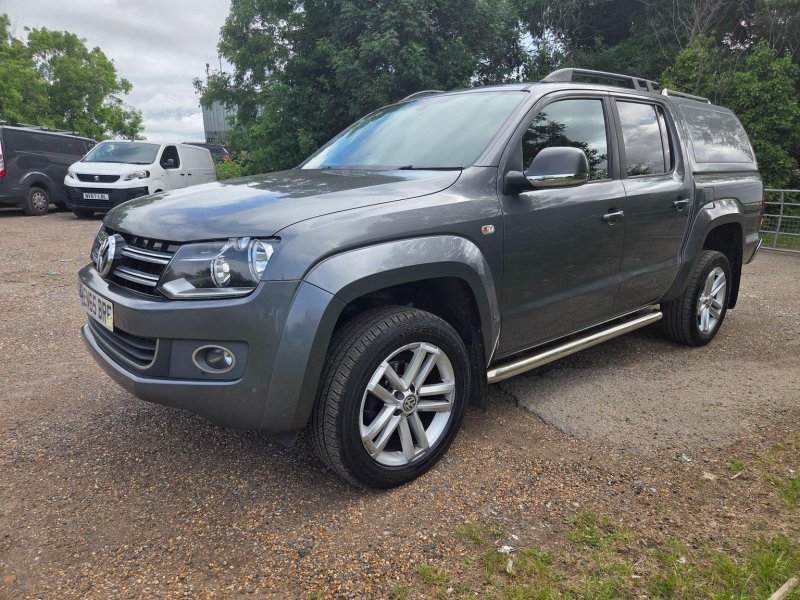 View VOLKSWAGEN AMAROK 2.0 BiTDI BlueMotion Tech Highline Auto 4Motion Euro 5 (s/s) 4dr