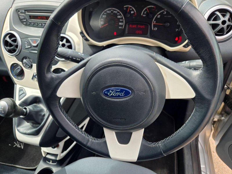 FORD KA