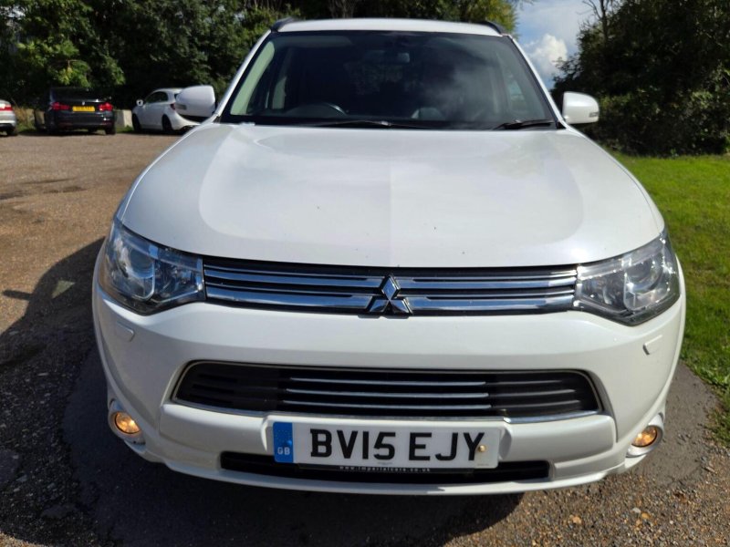 View MITSUBISHI OUTLANDER 2.0h 12kWh GX4h CVT 4WD Euro 5 (s/s) 5dr