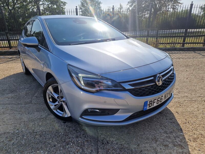 View VAUXHALL ASTRA 1.6 CDTi BlueInjection SRi Euro 6 (s/s) 5dr